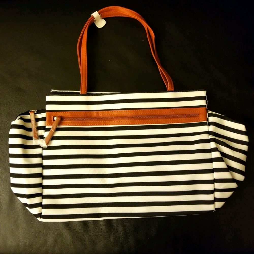Brand new fashionable tote bag